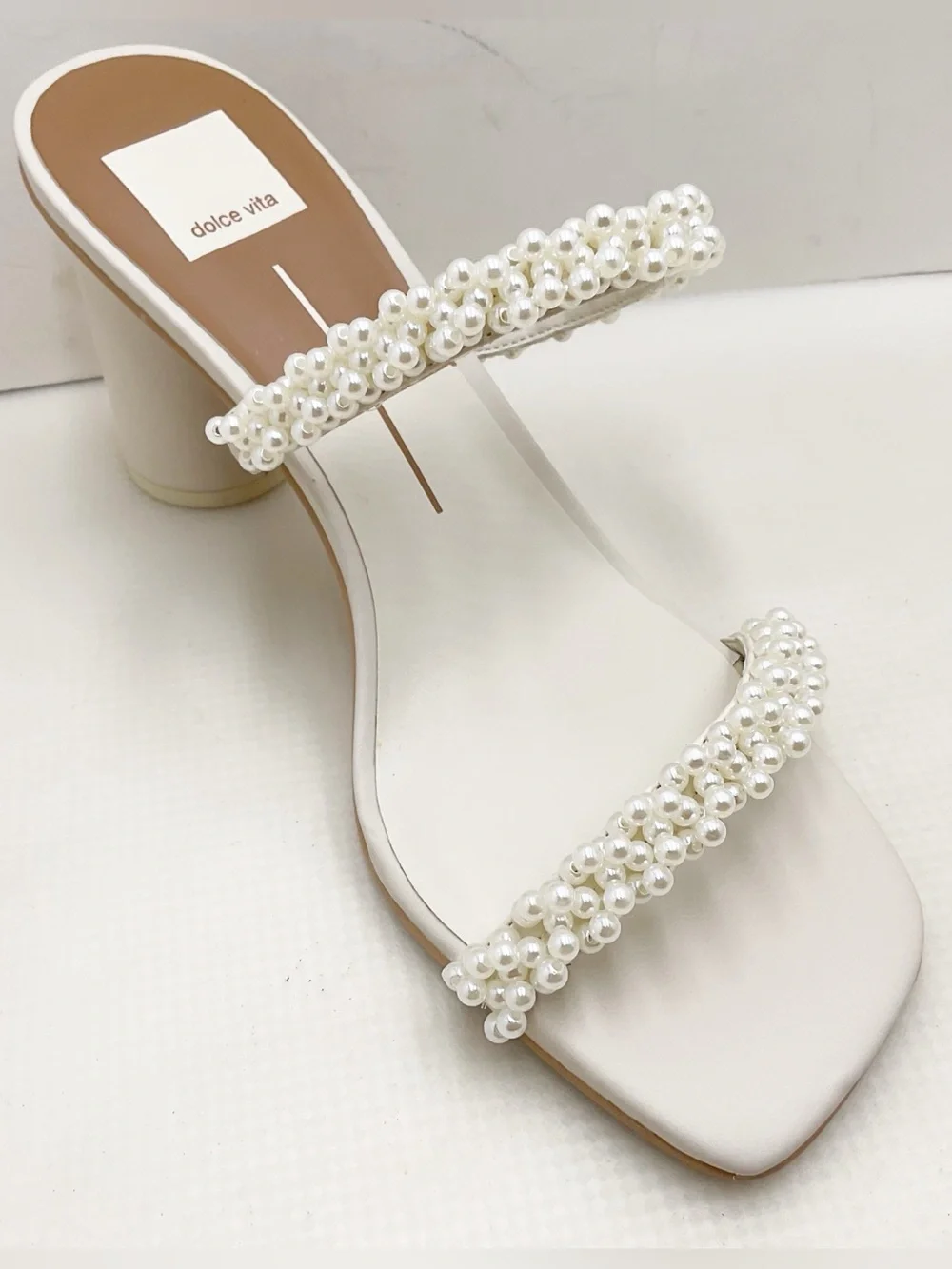 🆕{Dolce Vita} Noel Vanilla Pearls Sandals